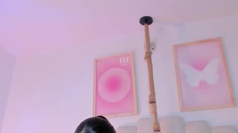 mila_stark333 online show from April 19, 12:54 am