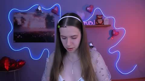 mila_sun__ online show from February 20, 8:38 am