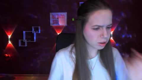 mila_sun__ online show from February 25, 8:35 am