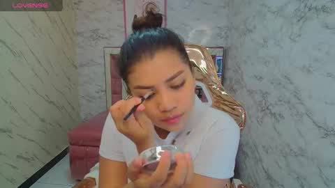 Snapshot of mila_sweet_v chatting on February 5, 1:11 pm Mila  online show from February 5, 1:11 pm