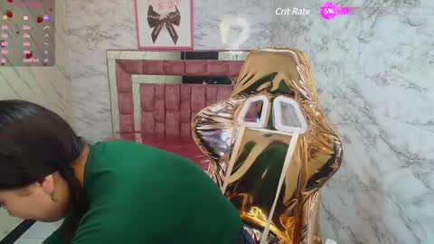 Snapshot of mila_sweet_v chatting on February 15, 1:05 pm Mila  online show from February 15, 1:05 pm