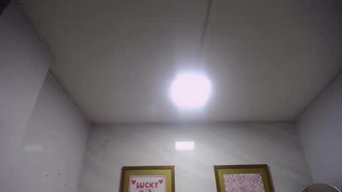 Snapshot of mila_sweet_v chatting on October 21, 3:07 am Mila  online show from October 21, 3:07 am