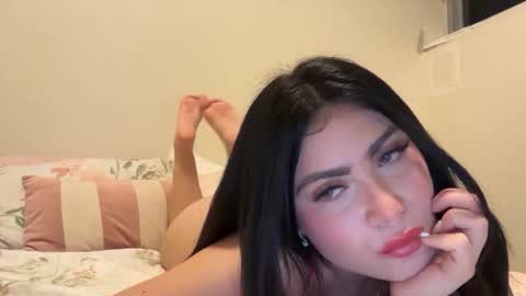 Snapshot of milaa008 chatting on September 30, 8:52 am milaa008 online show from September 30, 8:52 am