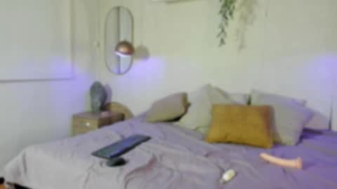 milaa_rougee online show from February 27, 11:21 am