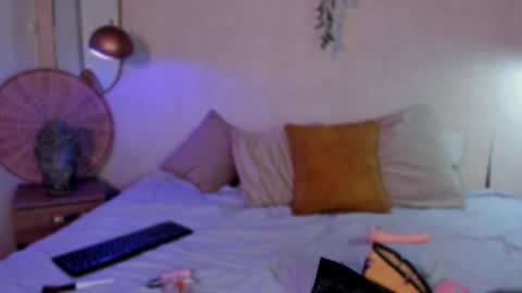 milaa_rougee online show from March 7, 11:29 am