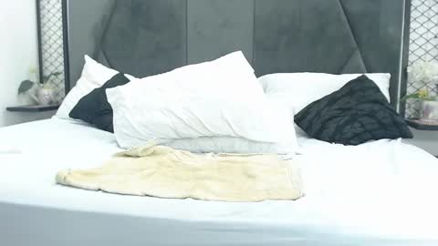 mila online show from January 7, 4:48 pm