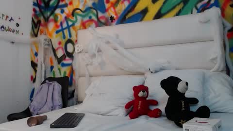 mila online show from October 20, 10:16 am