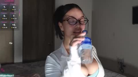 Vale online show from November 27, 1:29 am