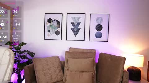 milacrave online show from September 13, 11:32 am