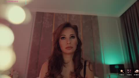 Snapshot of miladystarlight chatting on October 19, 1:06 am        online show from October 19, 1:06 am