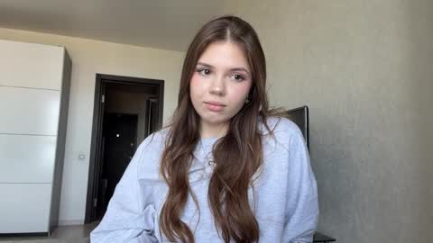 Snapshot of milagrosaltzman chatting on May 27, 11:18 am Anna online show from May 27, 11:18 am