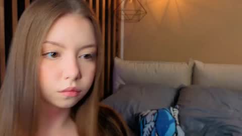 Snapshot of milaice chatting on April 29, 3:16 pm Mila online show from April 29, 3:16 pm