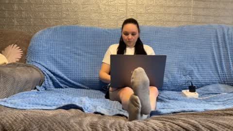 milamisss online show from April 12, 1:16 pm