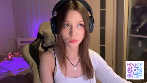 Snapshot of milamiuu chatting on February 4, 1:44 am milamiuu online show from February 4, 1:44 am