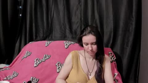 Snapshot of milana696969 chatting on February 24, 3:20 pm MilAna online show from February 24, 3:20 pm