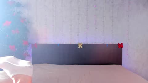 Snapshot of milana_crystal_ chatting on January 5, 11:37 am Milana online show from January 5, 11:37 am