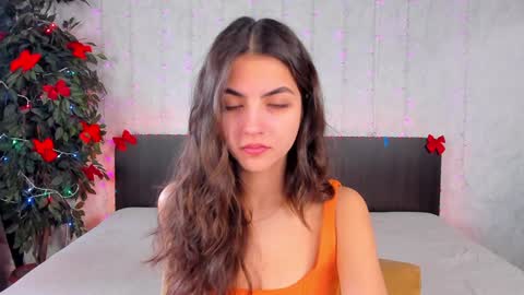 Snapshot of milana_crystal_ chatting on January 20, 8:19 am Milana online show from January 20, 8:19 am