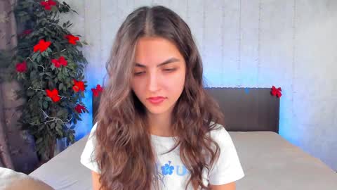 Snapshot of milana_crystal_ chatting on January 24, 11:15 am Milana online show from January 24, 11:15 am