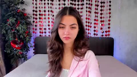 Snapshot of milana_crystal_ chatting on February 10, 8:20 am Milana online show from February 10, 8:20 am