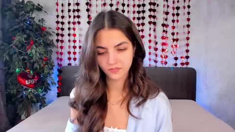 Snapshot of milana_crystal_ chatting on February 11, 8:15 am Milana online show from February 11, 8:15 am