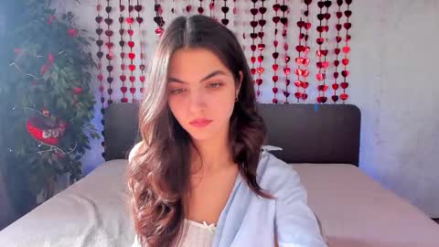 Snapshot of milana_crystal_ chatting on February 11, 11:21 am Milana online show from February 11, 11:21 am