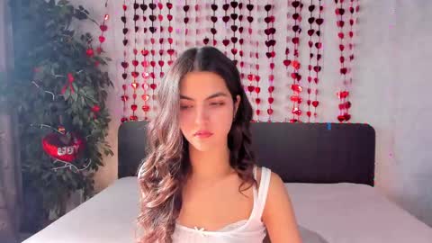 Snapshot of milana_crystal_ chatting on February 25, 11:30 am Milana online show from February 25, 11:30 am