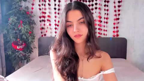 Snapshot of milana_crystal_ chatting on February 27, 11:10 am Milana online show from February 27, 11:10 am