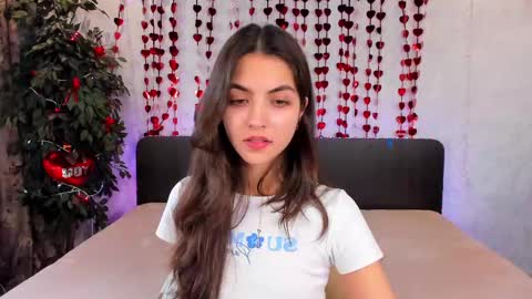 Snapshot of milana_crystal_ chatting on March 4, 11:19 am Milana online show from March 4, 11:19 am