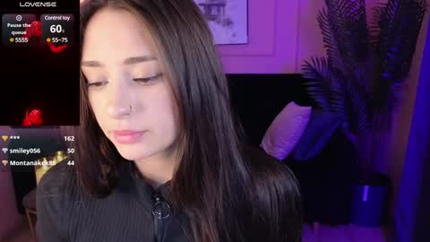 Snapshot of milana_sugar chatting on December 20, 3:36 am Milana online show from December 20, 3:36 am