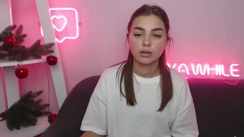 milanaangelas online show from December 26, 8:50 am