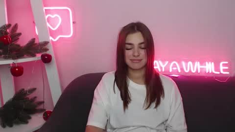 milanaangelas online show from December 26, 11:54 am