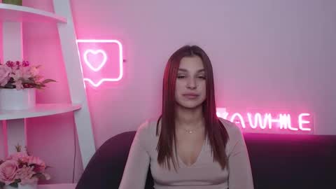 milanaangelas online show from February 16, 1:38 pm