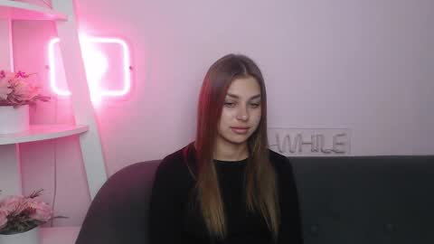 milanaangelas online show from October 14, 7:47 pm