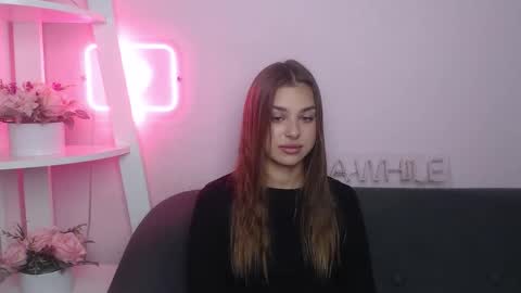 milanaangelas online show from October 18, 4:48 am
