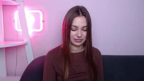 milanaangelas online show from March 29, 4:56 am