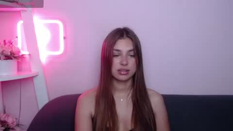 Snapshot of milanaangelas chatting on July 25, 5:05 am milanaangelas online show from July 25, 5:05 am