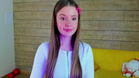 MilanaBalmain online show from February 10, 2:26 pm