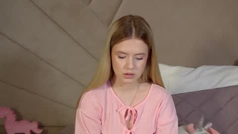 MilanaBalmain online show from March 25, 4:46 pm