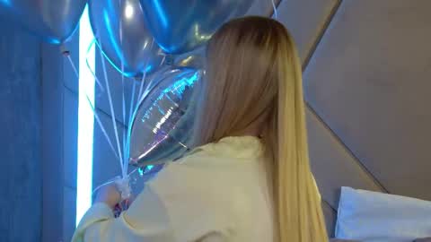 MilanaBalmain online show from April 22, 4:30 pm