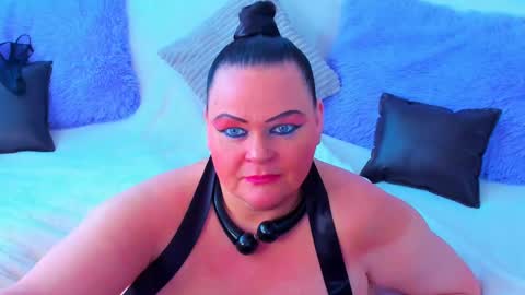 Snapshot of milanabiegert chatting on March 1, 10:34 am Lana online show from March 1, 10:34 am