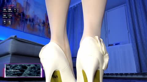 analiMilana online show from December 6, 4:36 am