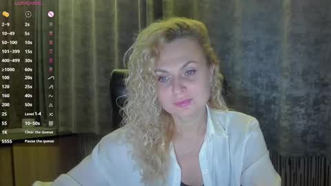 Snapshot of milanna_x chatting on September 15, 10:10 pm milanna_x online show from September 15, 10:10 pm