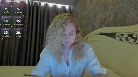 Snapshot of milanna_x chatting on October 15, 7:03 pm milanna_x online show from October 15, 7:03 pm