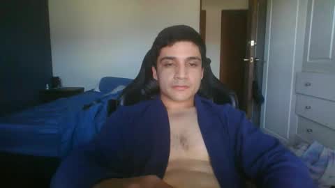 milanovalentine online show from December 19, 9:11 pm