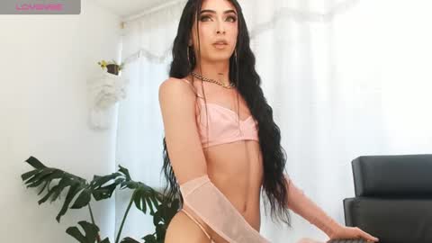 MILAN SANTANA online show from December 3, 9:34 pm