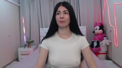 Snapshot of milasecretsss chatting on May 16, 6:21 am milasecretsss online show from May 16, 6:21 am
