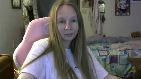 Mila online show from April 22, 1:41 am