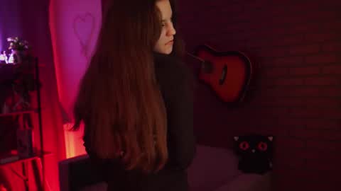 milastoyne online show from March 12, 12:26 pm