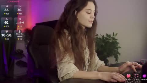 milastoyne online show from October 29, 6:15 am