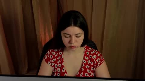 Mila online show from May 7, 8:03 pm